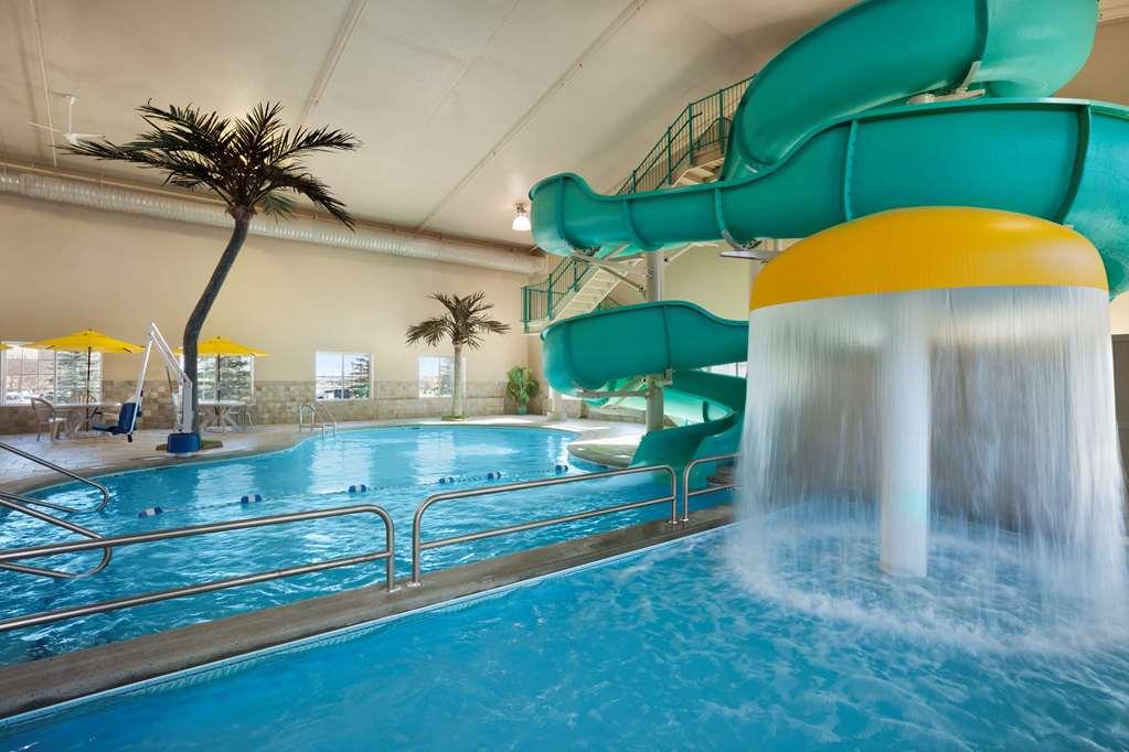 Country Inn & Suites By Radisson Bismarck Waterpark Εξωτερικό φωτογραφία
