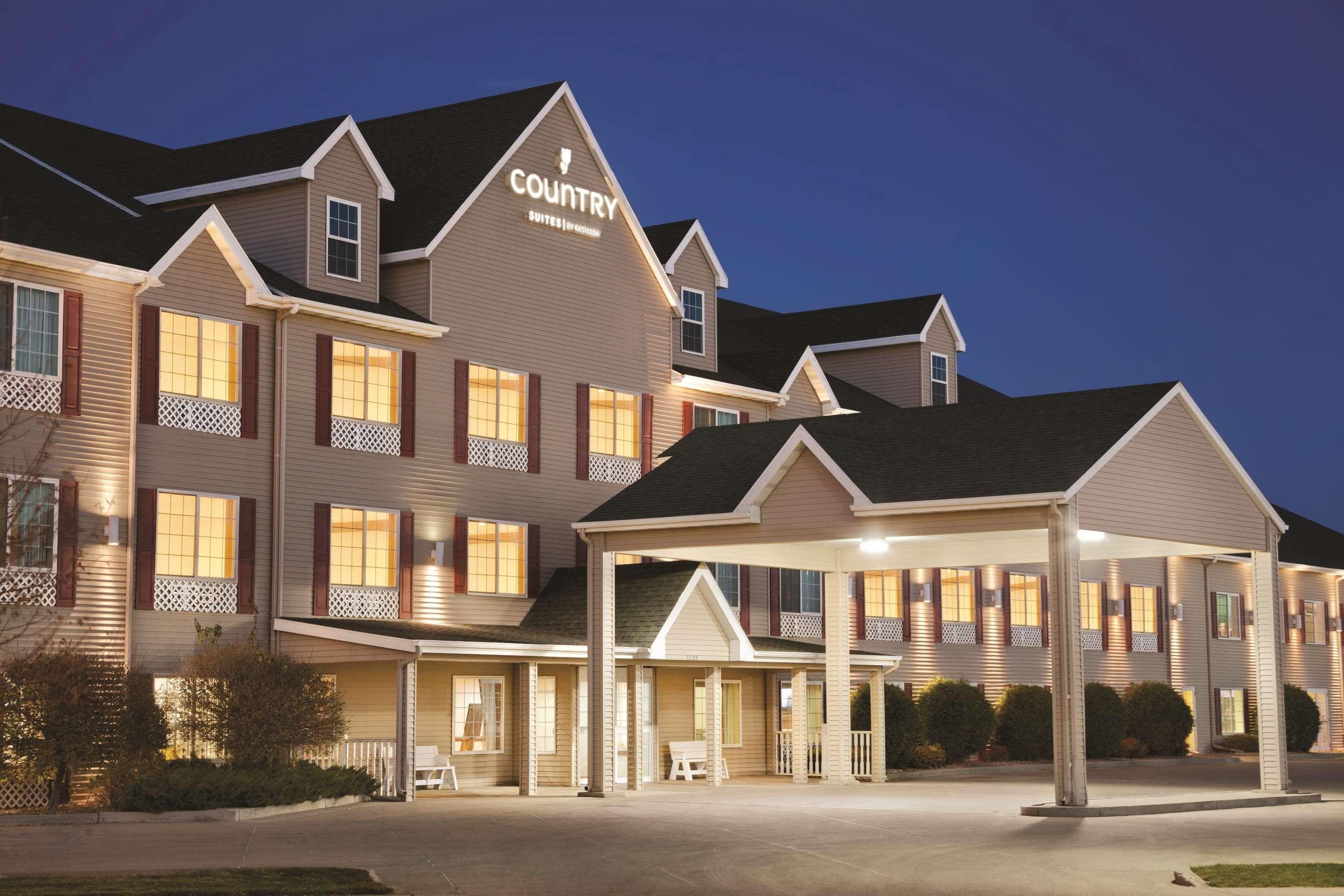 Country Inn & Suites By Radisson Bismarck Waterpark Εξωτερικό φωτογραφία