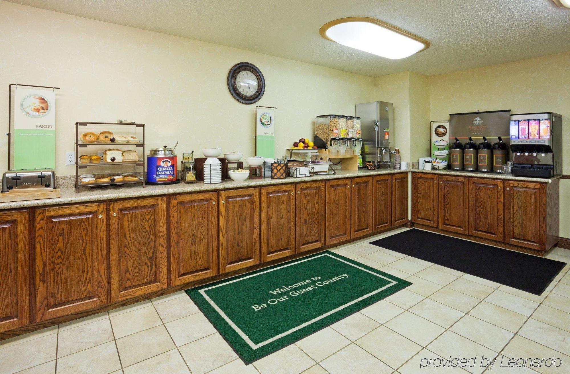 Country Inn & Suites By Radisson Bismarck Waterpark Εξωτερικό φωτογραφία
